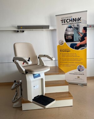 Bild vergr&ouml;&szlig;ern: Treppenlift