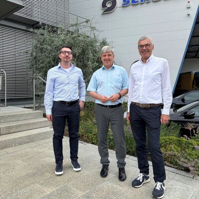 Firmenbesuch Schuler Pr&auml;zisionstechnik